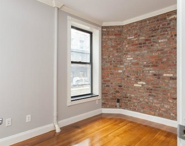 346 East 18th Street - Photo Thumbnail 1