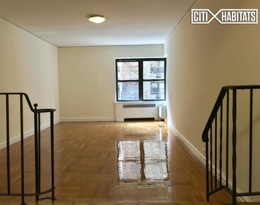 229 East 46 - Photo Thumbnail 0