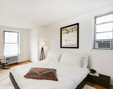 333 West 47th Street, Apt. PHW, New York, NY 10036 - Photo Thumbnail 4