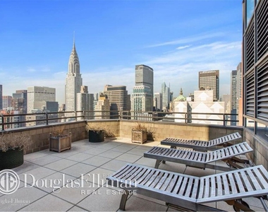 240 East 47th St - Photo Thumbnail 6