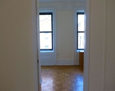 220 East 78th Street - Photo Thumbnail 6