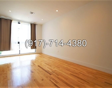 237 Bainbridge St  - Photo Thumbnail 4