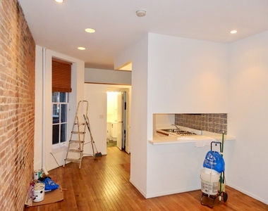 322 east 81th - Photo Thumbnail 5