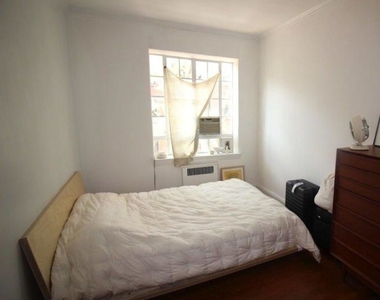 269 Henry St - Photo Thumbnail 7