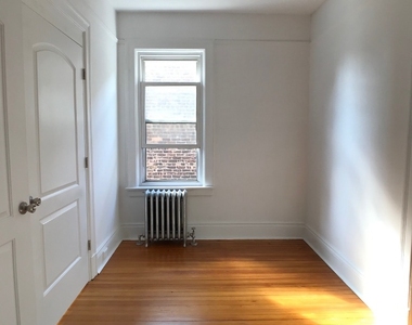 29-07 Newtown Avenue, Queens, Ny 11102 - Photo Thumbnail 7