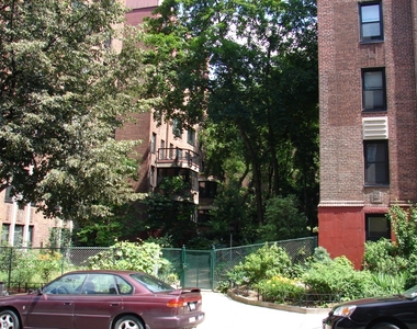 595 West 207th St - Photo Thumbnail 4