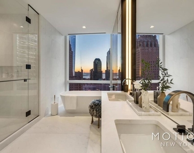 250 West 54th Street - Photo Thumbnail 4