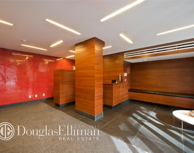 212 East 95th St - Photo Thumbnail 8