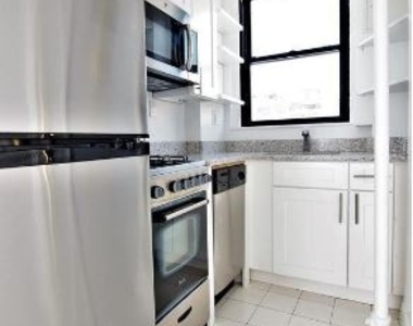 192 East 75th #2D - Photo Thumbnail 1