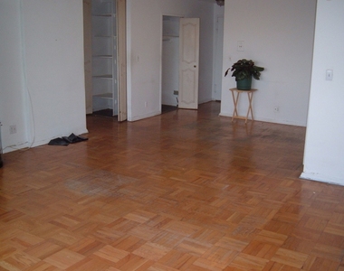 455 ocean parkway - Photo Thumbnail 2