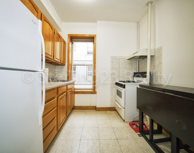 23-40 31st Ave, Astoria, Ny 11106 - Photo Thumbnail 6