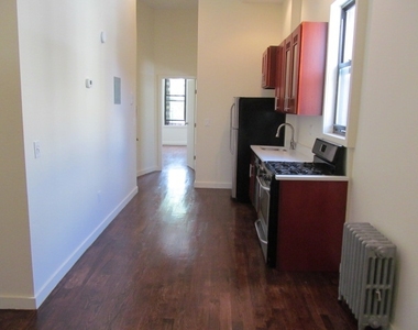 886 Franklin ave - Photo Thumbnail 1