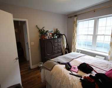 409 Broadway - Photo Thumbnail 2