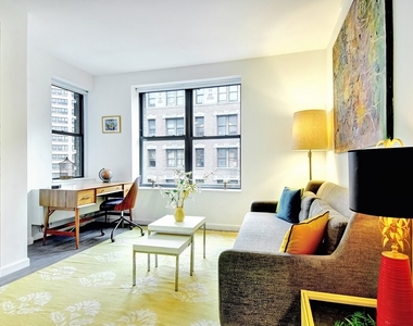 272 Manhattan Avenue - Photo Thumbnail 1