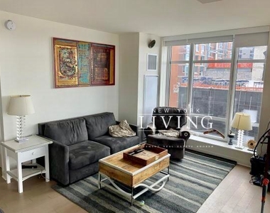 45 Hoyt Street - Photo Thumbnail 7