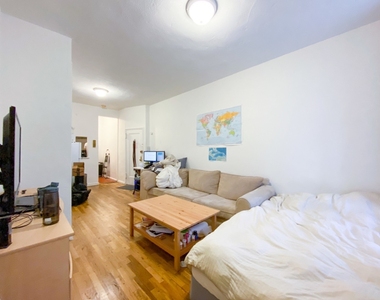 319 East 25th Street - Photo Thumbnail 1