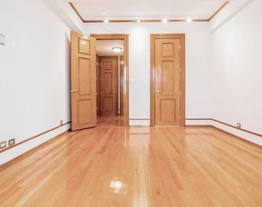 145 West 58th Street #10M - Photo Thumbnail 5