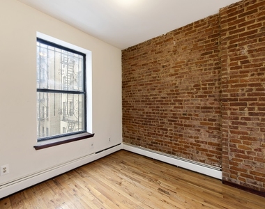 969 Columbus Avenue - Photo Thumbnail 2