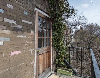 W 23rd.  GORGEOUS RENOVATED 1 BEDROOM/convertible 2 bed!! - Photo Thumbnail 5