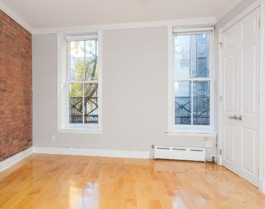 120 Christopher street - Photo Thumbnail 1