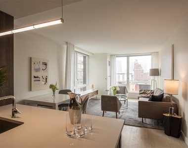 525 West 52nd Street Apt 20GN - Photo Thumbnail 2