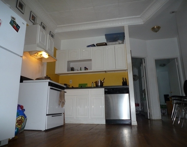 332 Gates ave - Photo Thumbnail 0