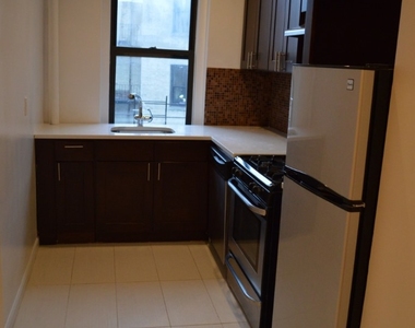 120 West 105th - Photo Thumbnail 4