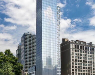 515 West 36th Street - Photo Thumbnail 10