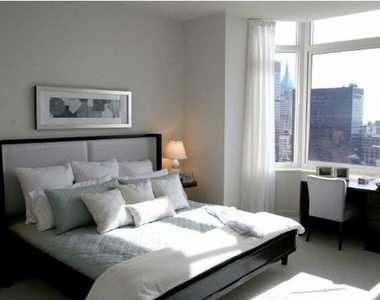 Tribeca luxury living...Barclay Street - Photo Thumbnail 5