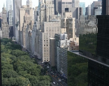 45 West 60th Street - Photo Thumbnail 9