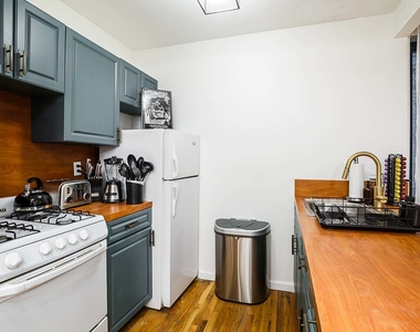 375 East 10th #4b, Unit 4b, Room D, New York City, Ny, 10009 - Photo Thumbnail 8