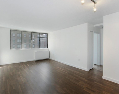 184 Lexington Avenue - Photo Thumbnail 2