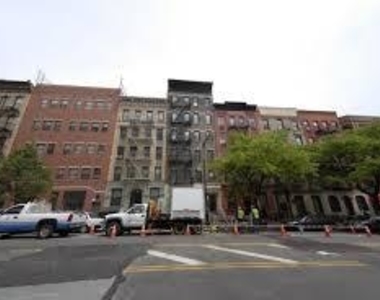 West 106th Street - Photo Thumbnail 2