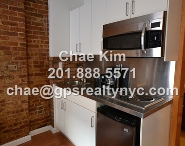 143 East 30th Street - Photo Thumbnail 1