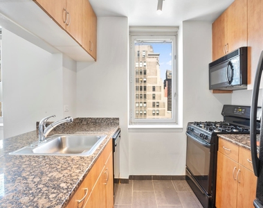 66 West 38th St - Photo Thumbnail 2