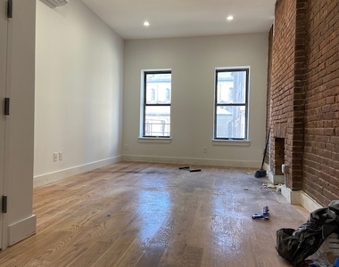 577 Vanderbilt Avenue - Photo Thumbnail 6