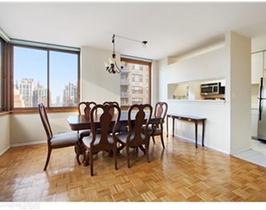 235 East 40th St - Photo Thumbnail 3