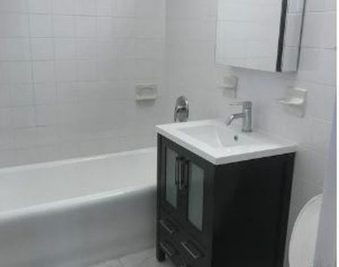 209 west 16th stree - Photo Thumbnail 4