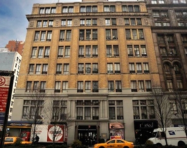 Park Avenue South - Photo Thumbnail 4