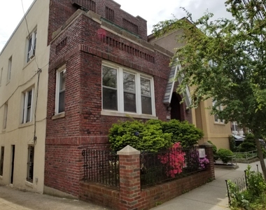 25-39 42dn Street - Photo Thumbnail 0