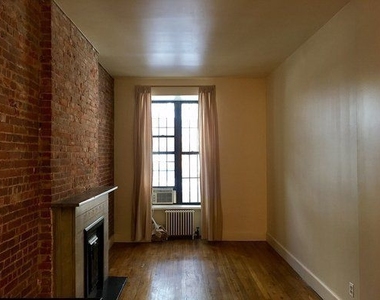 422 East 83st Ny Ny - Photo Thumbnail 2