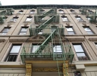 West 109th Street - Photo Thumbnail 1