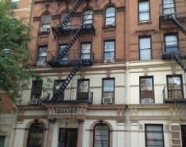 West 84th Street - Photo Thumbnail 0