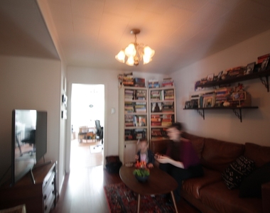 105a Rogers Ave - Photo Thumbnail 7