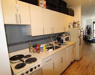 207 East 37th Street - Photo Thumbnail 1