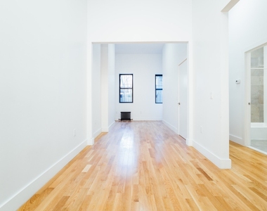 1063 Bedford Ave - Photo Thumbnail 3