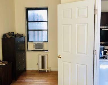 24-35 Steinway Street - Photo Thumbnail 3