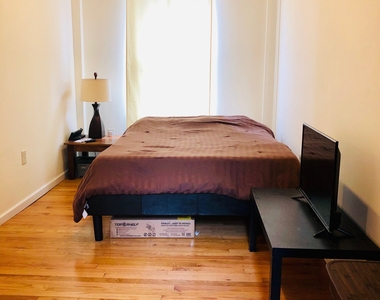 24-35 Steinway Street - Photo Thumbnail 13