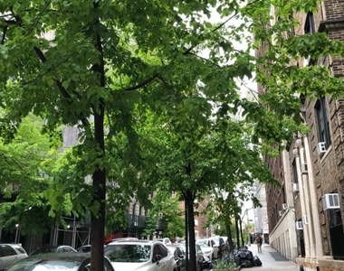 East 92nd Street - Photo Thumbnail 15