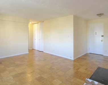 1380 Riverside Drive - Photo Thumbnail 2